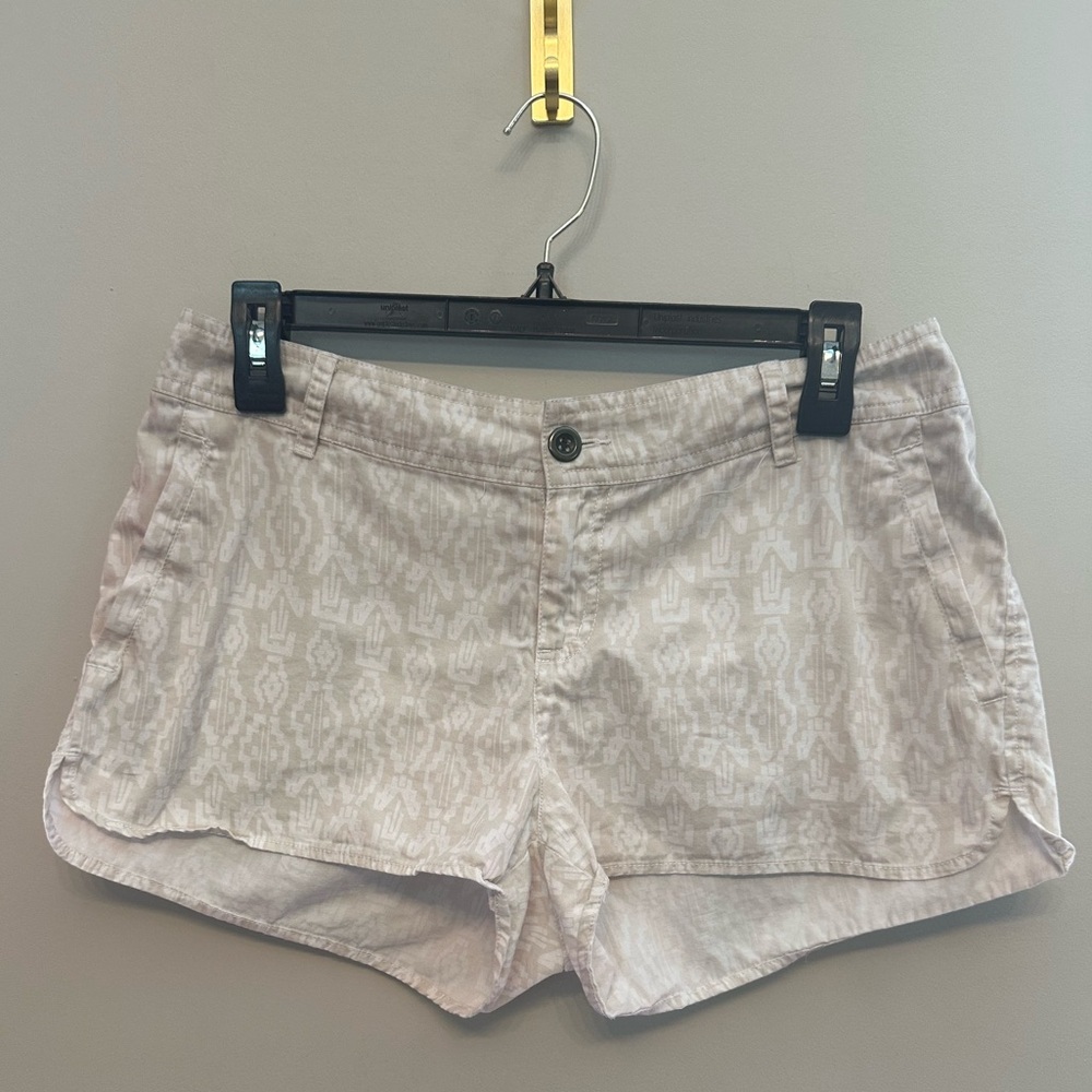 Michael Stars Cream Patterned Bermuda Shorts Small